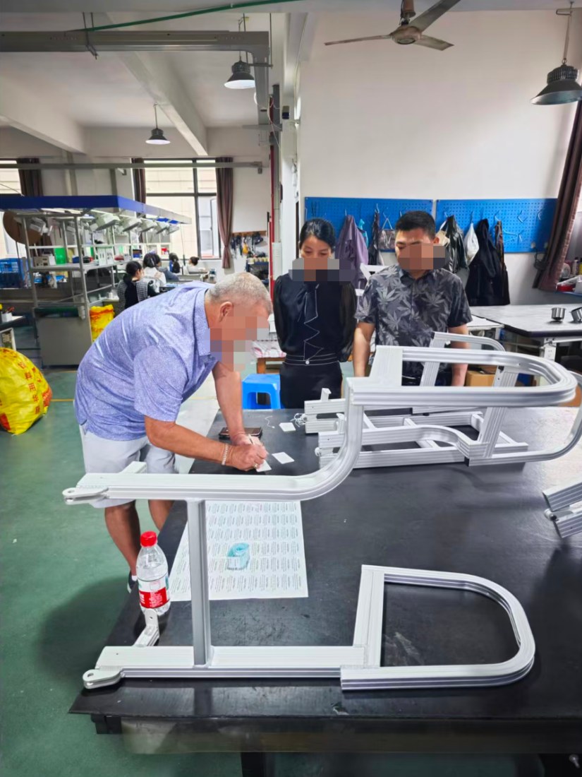 US Client Visits Our Factory on May 9, 2026 to Discuss Marine Aluminum Ladder Production